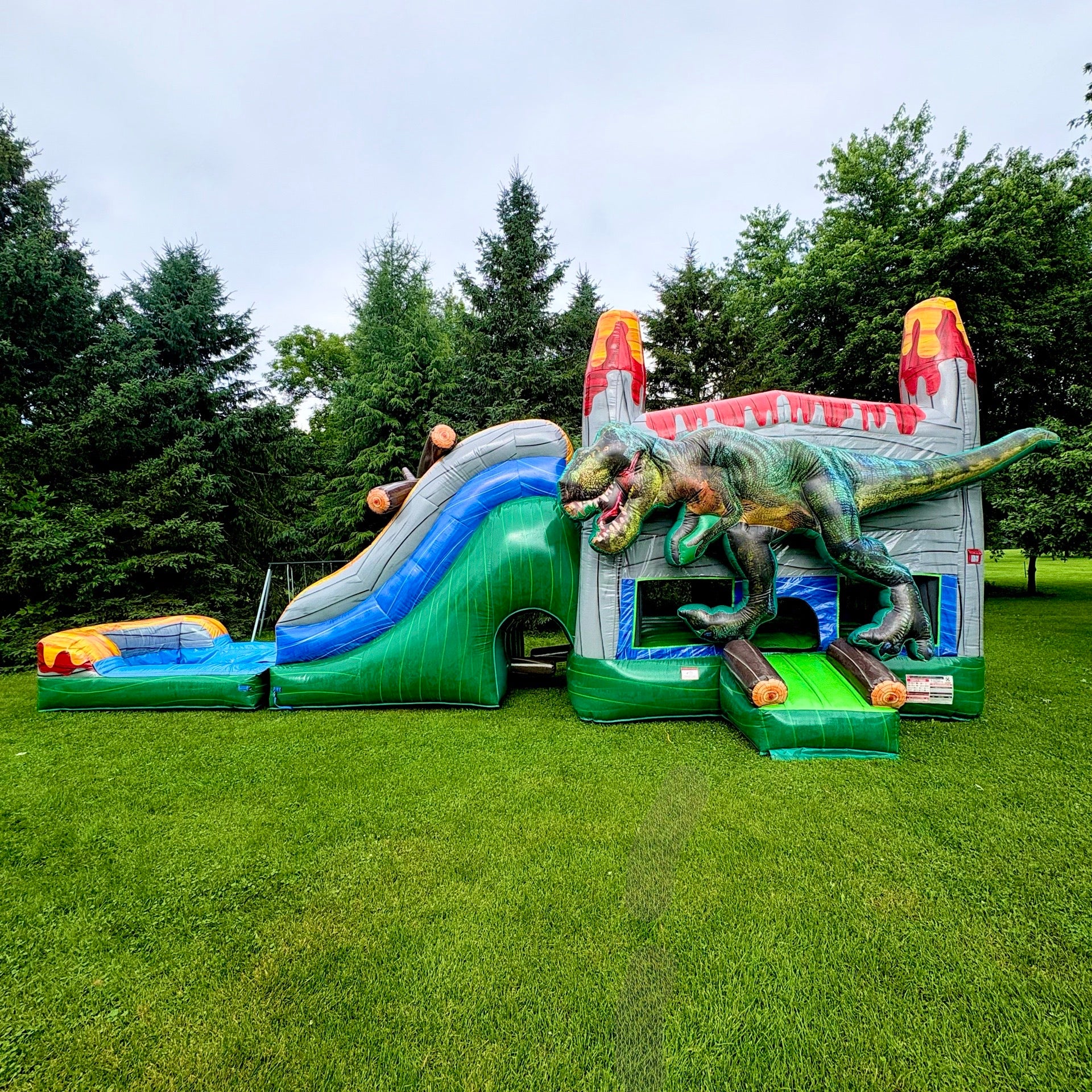 T-Rex + Glissade d'eau